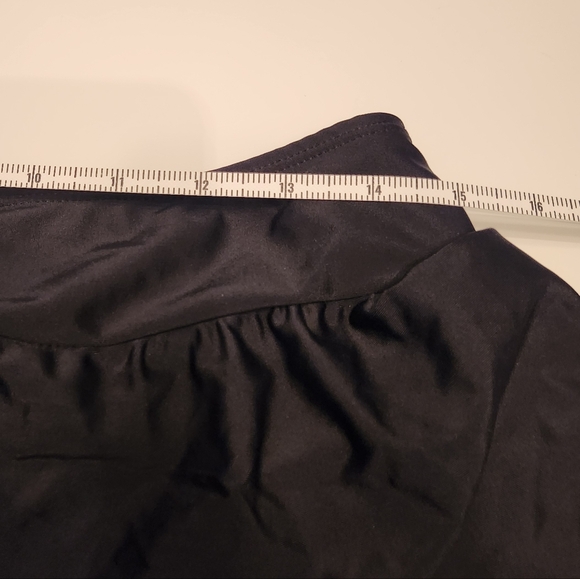 🌈Women’s Black Athletic Shorts - Lightweight Performance - Picture 4 of 9